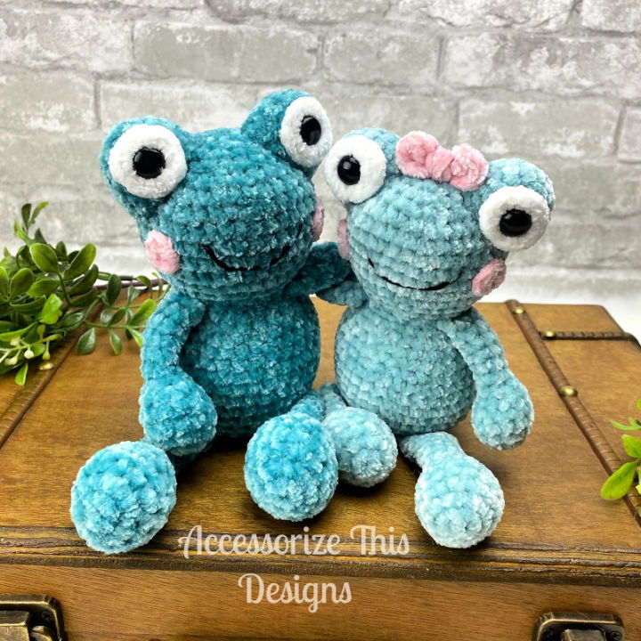 Crochet Pocket Pal Frog Pattern