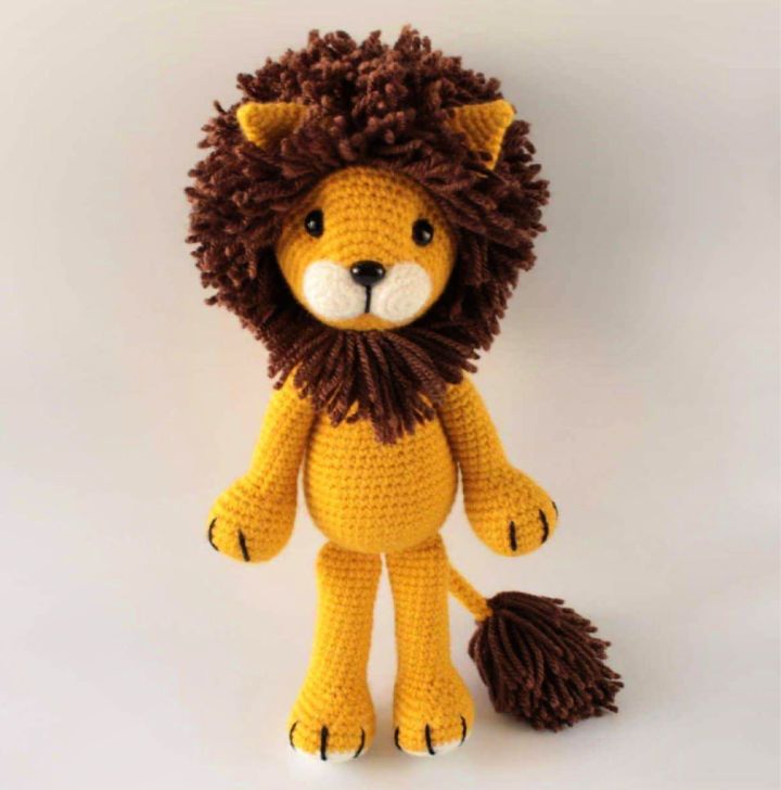 Crochet Stuffed Lion Amigurumi Pattern