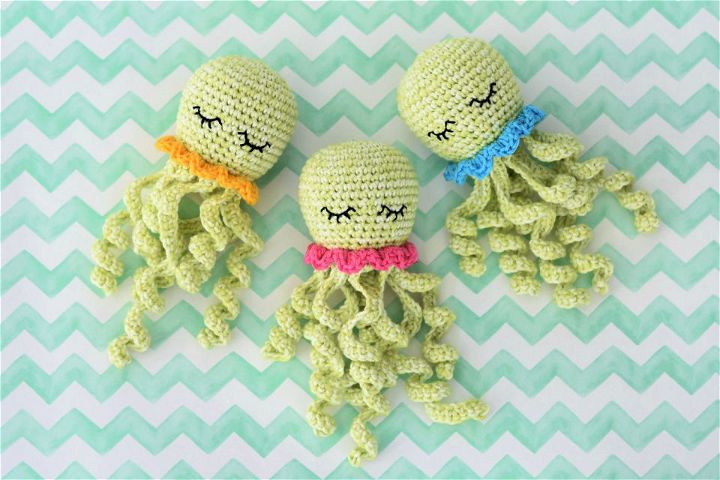 Crocheting a Amigurumi Octopus Free Pattern