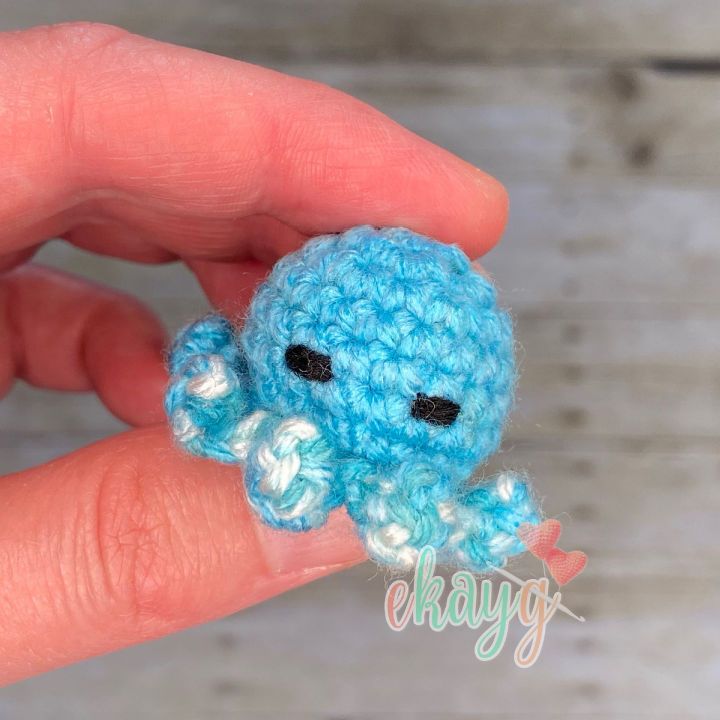 Crocheting a Tiny Octopus Using Scrap Yarn