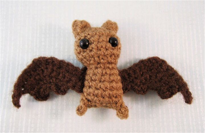 Crochet Itty Bitty Bat Design Free Pattern