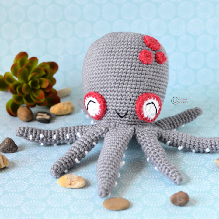 Cute Crochet Caroline the Octopus Pattern