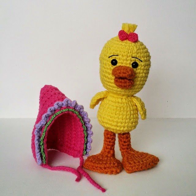 Cute Crochet Duck Amigurumi Pattern