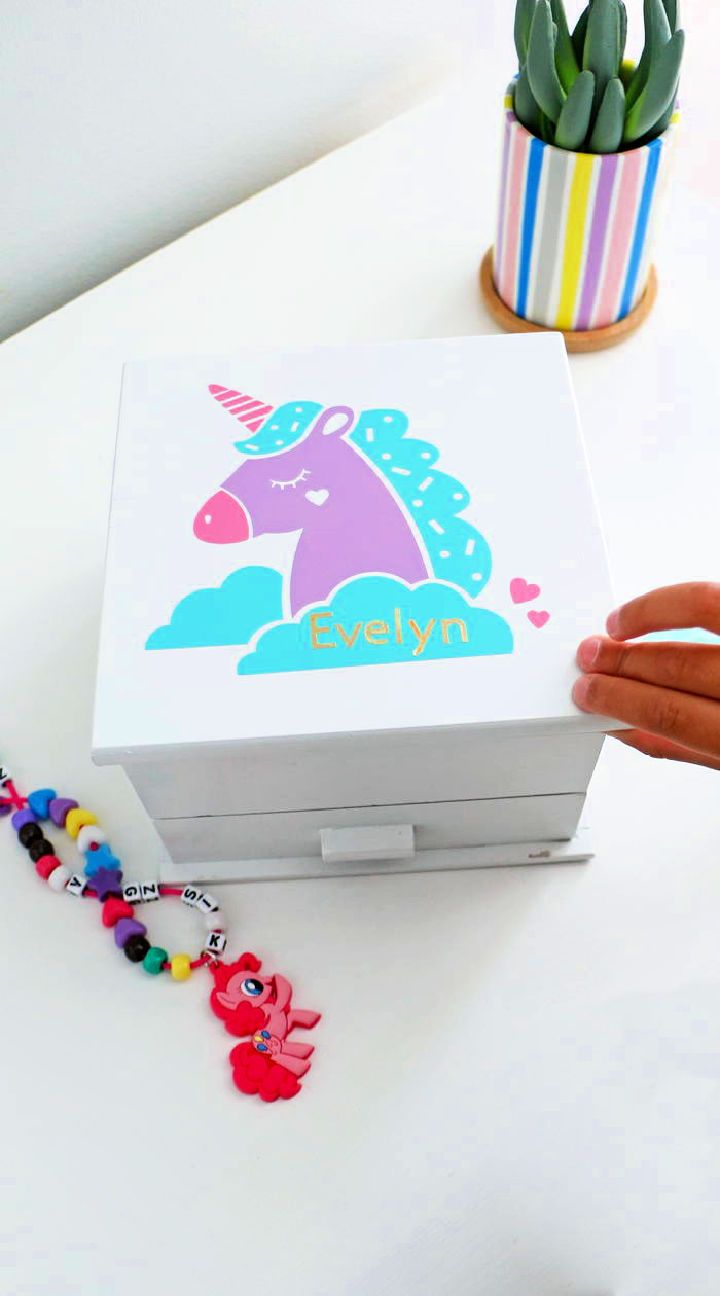 DIY Custom Vinyl Unicorn Jewelry Box