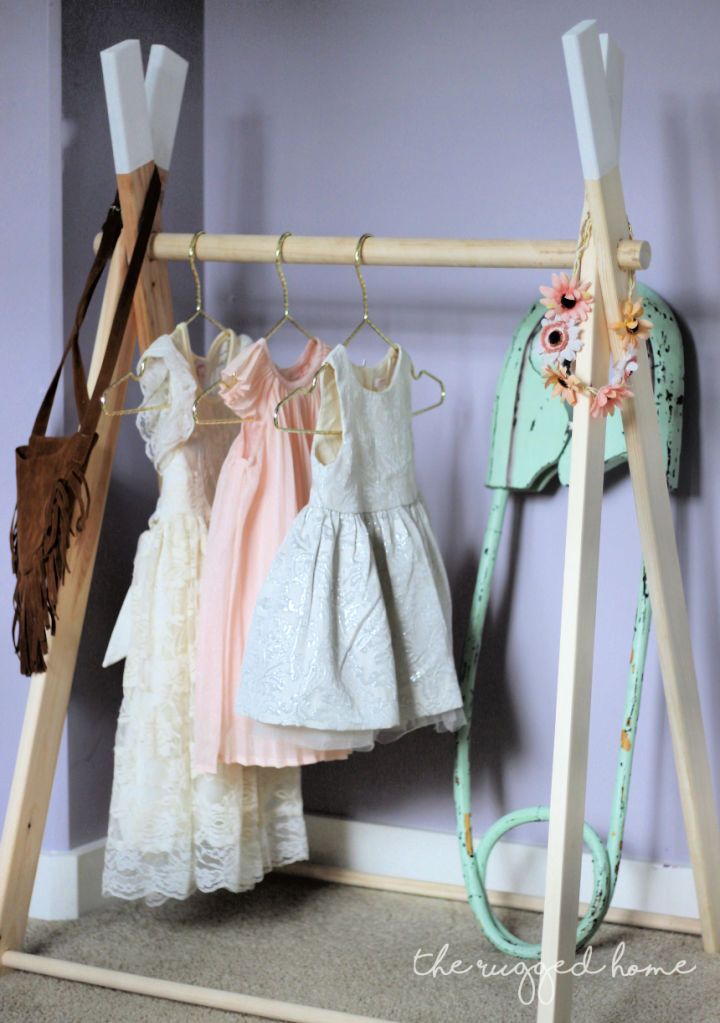 How to Make Kids Clothing Rack