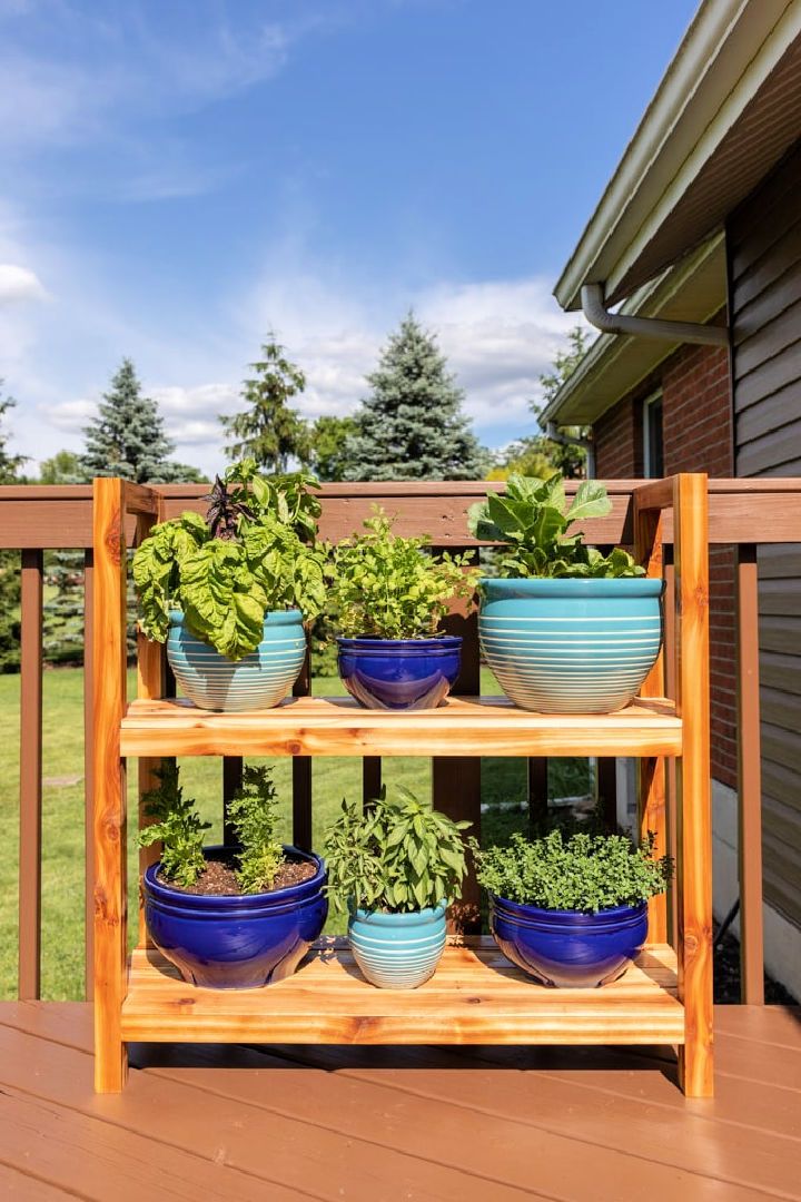 How to Make an Outdoor Plant Stand