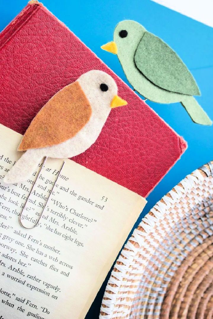 DIY Tweety Felt Bird Bookmarks