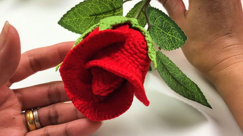 Fastest Crochet Valentine Rose Pattern