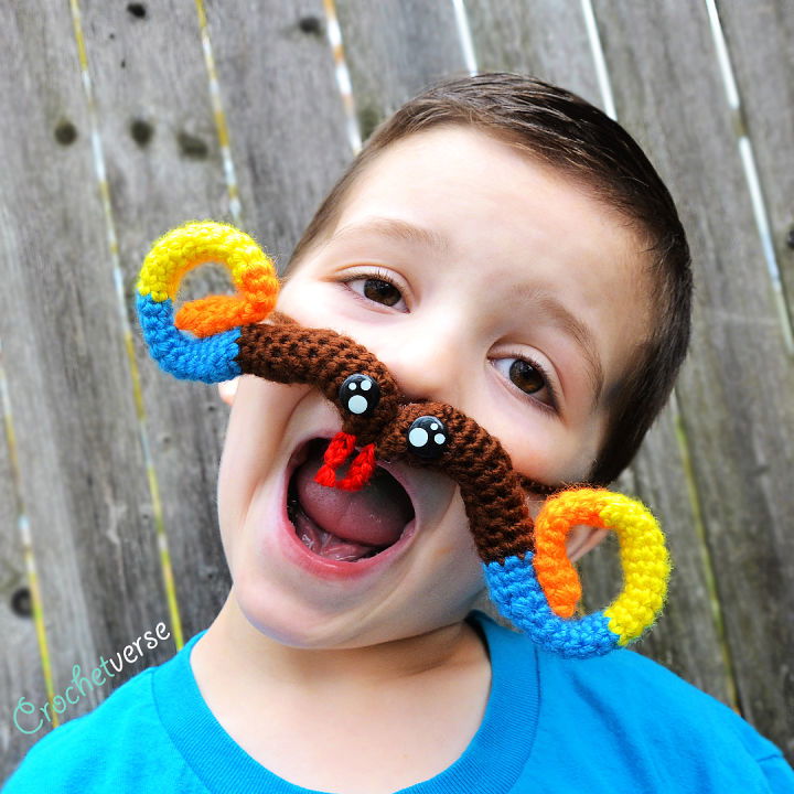 Free Crazy Mustache Crochet Pattern