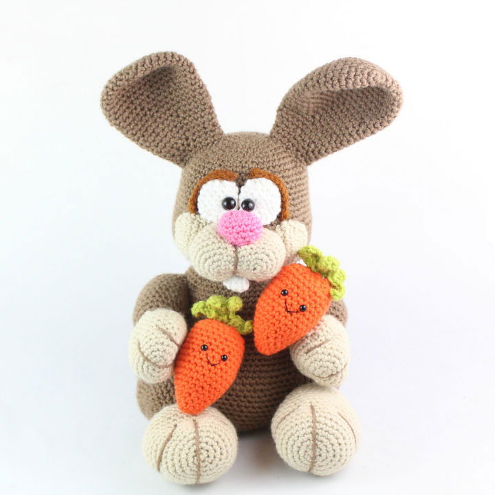 Free Crochet Amigurumi Rabbit Pattern