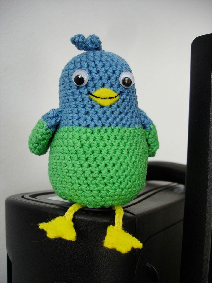 Free Crochet Feathers Bird Pattern to Print