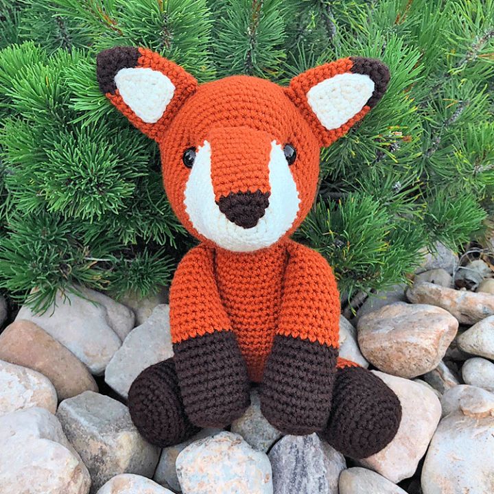 Free Crochet Fredric the Fox Amigurumi Pattern