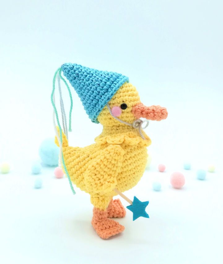 Free Crochet Leo the Duckling Pattern