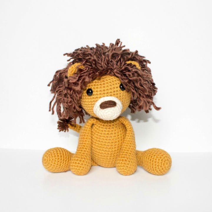 Free Crochet Pattern for Lionel the Lion