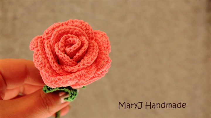 Free Crochet Rose Pattern