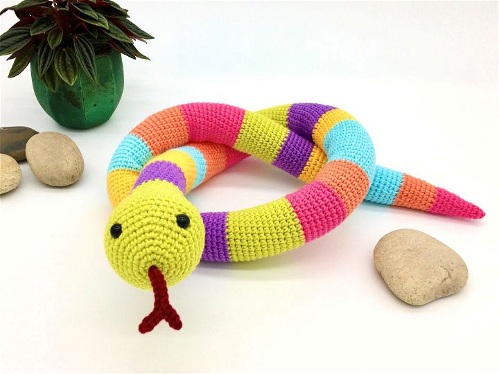 Free Crochet Sammy the Snake Pattern