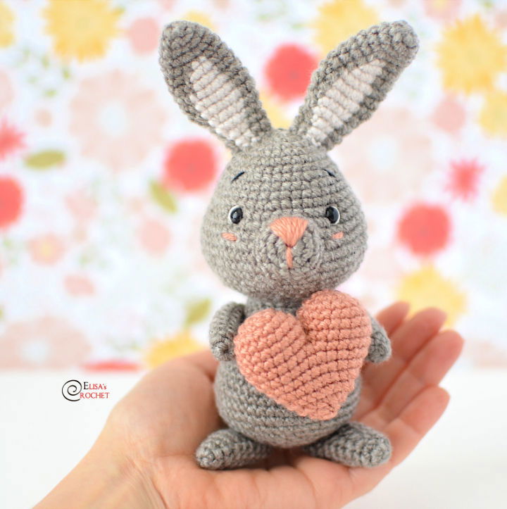 Free Valentine Bunny Crochet Pattern