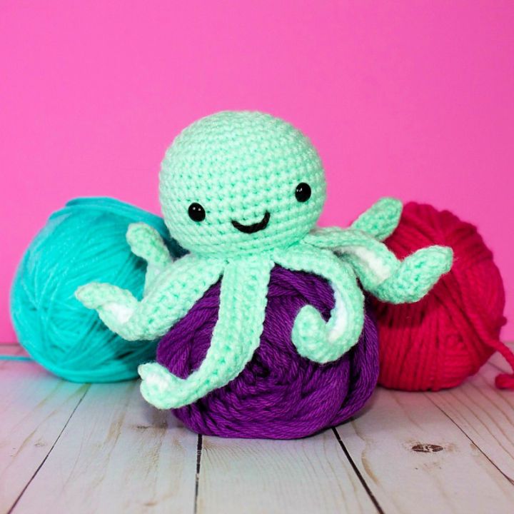 Gorgeous Crochet the Friendly Mini Octopus Pattern