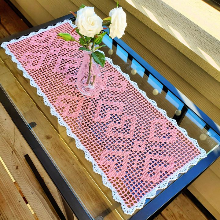 Beautiful Crochet Heart Table Runner Pattern