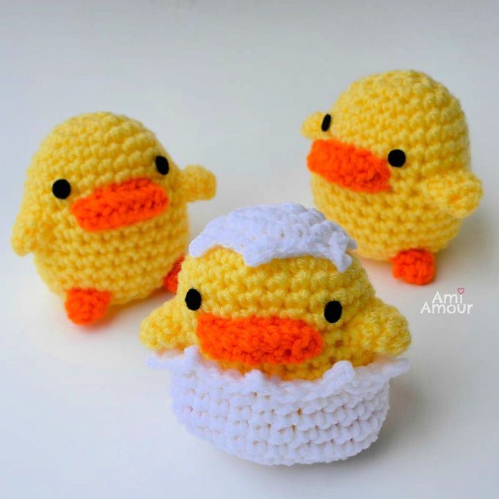 How To Crochet a Duck Amigurumi