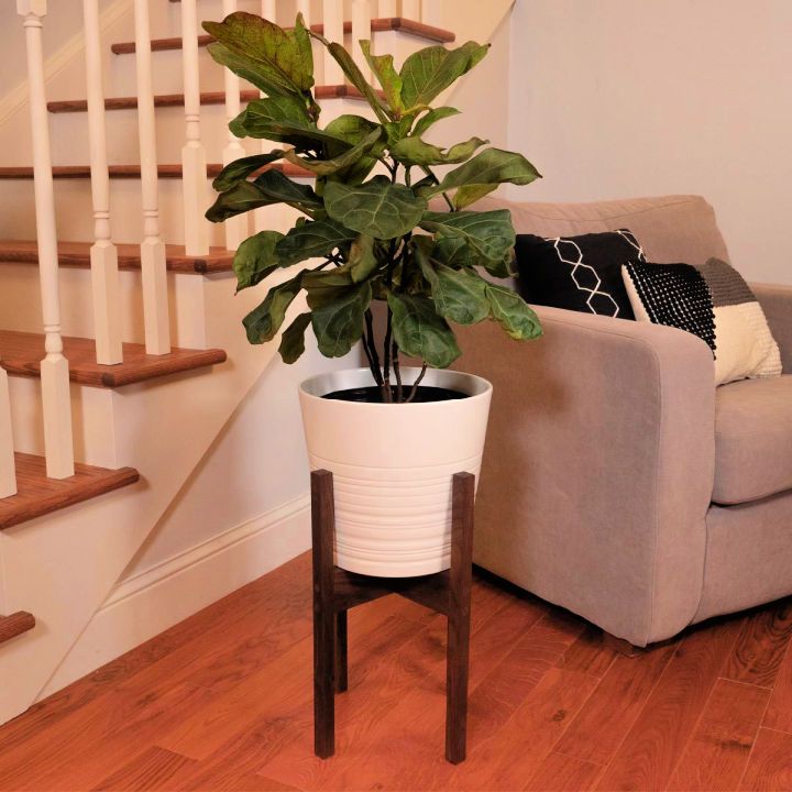 How to Build a Mid-Century Plant Stand