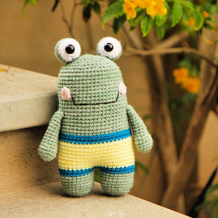 How to Crochet Flippy the Frog - Free Pattern