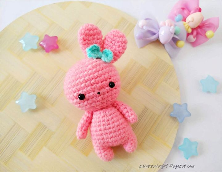 How to Crochet a Amigurumi Bunny Free Pattern