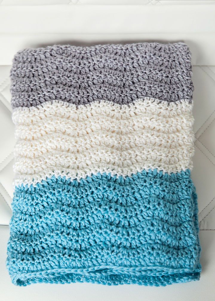 How to Crochet a Wavy Chevron Baby Blanket