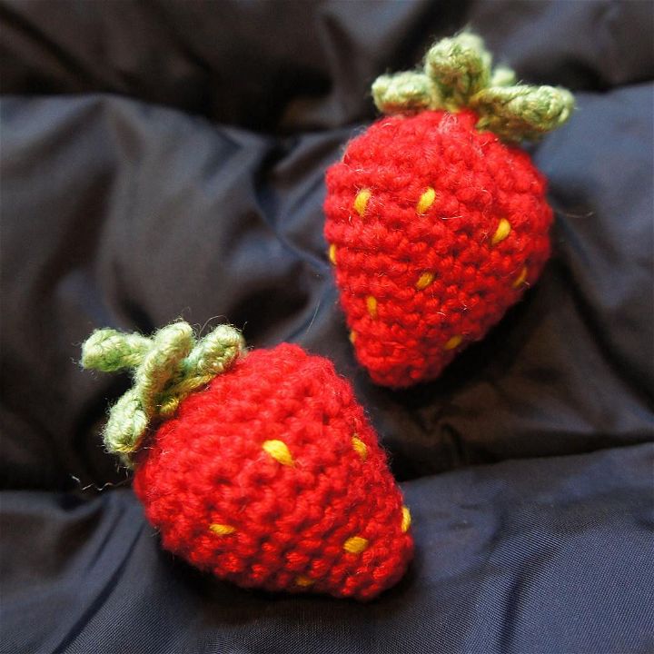 How to Make Strawberry Free Crochet Pattern