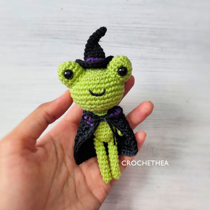 Modern Crochet Wizard Frog Amigurumi Pattern