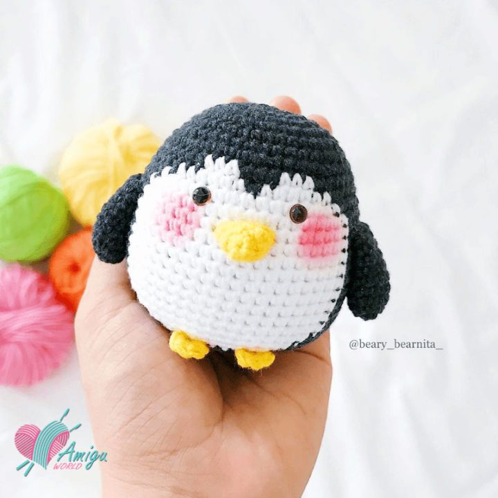 Pretty Crochet Amigurumi Penguin Pattern