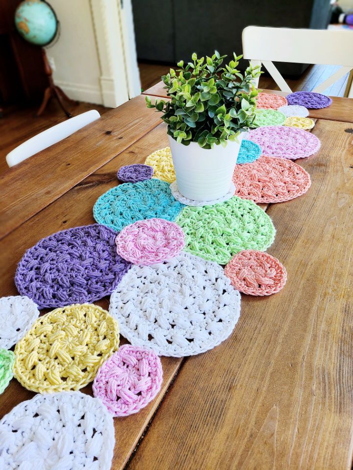 Puff Dreams Table Runner Crochet Pattern
