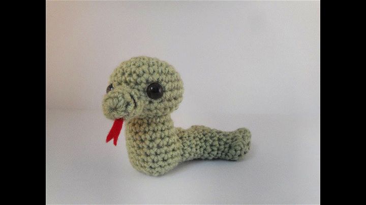Quick and Easy Crochet Snake Amigurumi Pattern