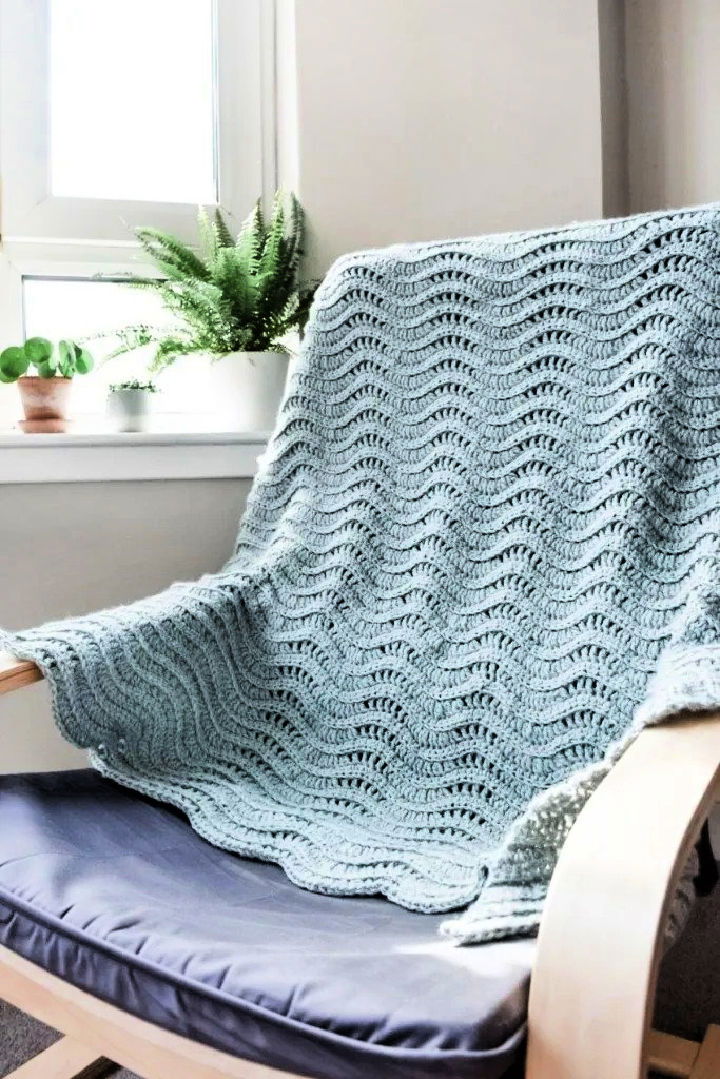 Quiet Ripple Crochet Lapghan