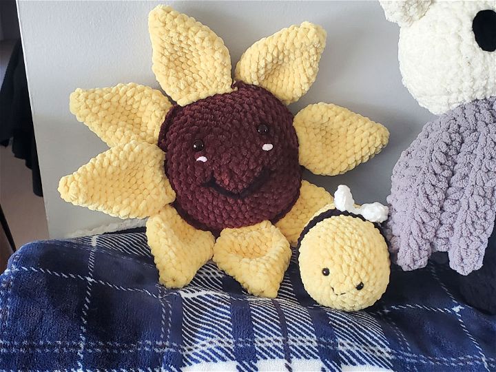 Unique Free Crochet Sunny the Sunflower Pattern
