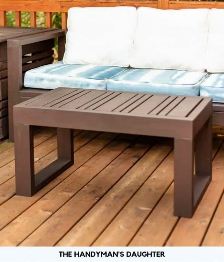 Cheap DIY Outdoor Coffee Table