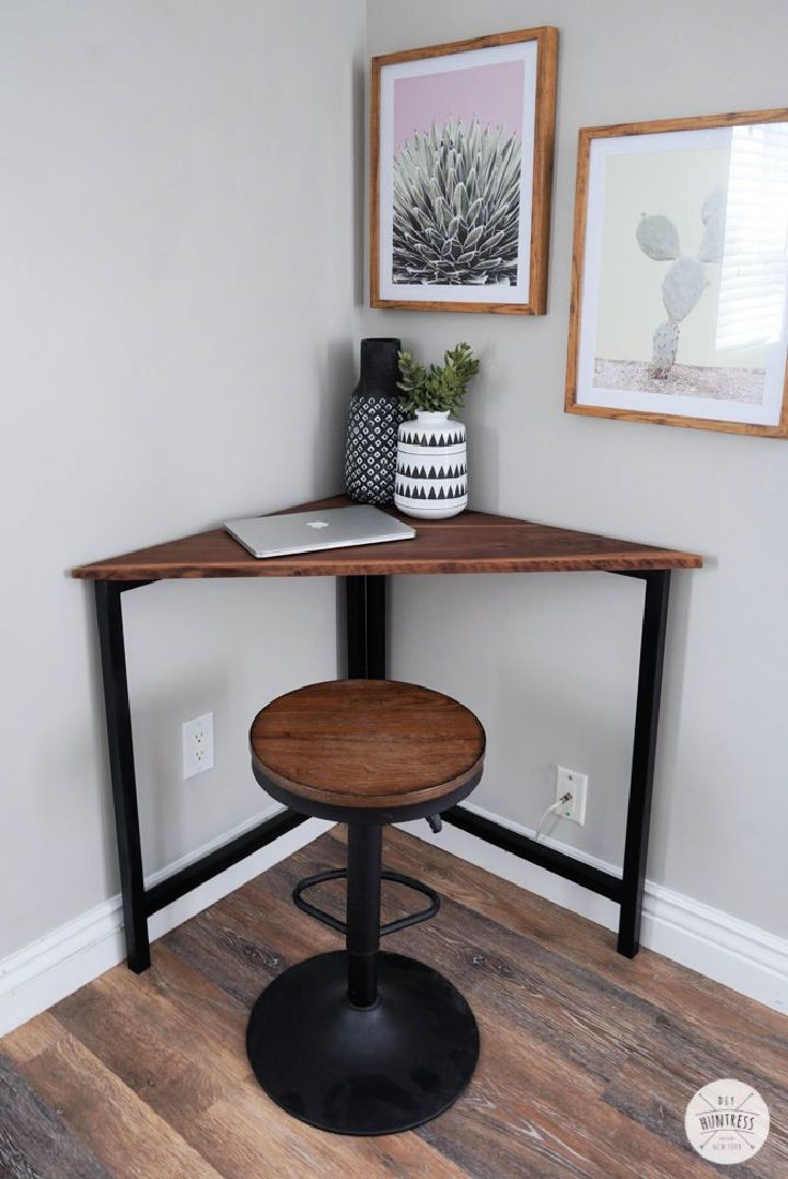 Cool DIY Metal Wood Corner Desk