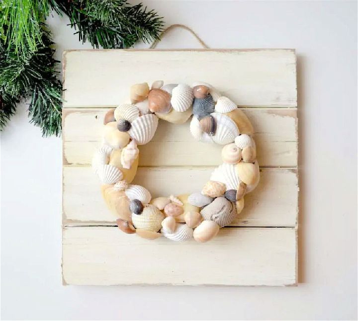 Creative Coastal Seashell Wreath