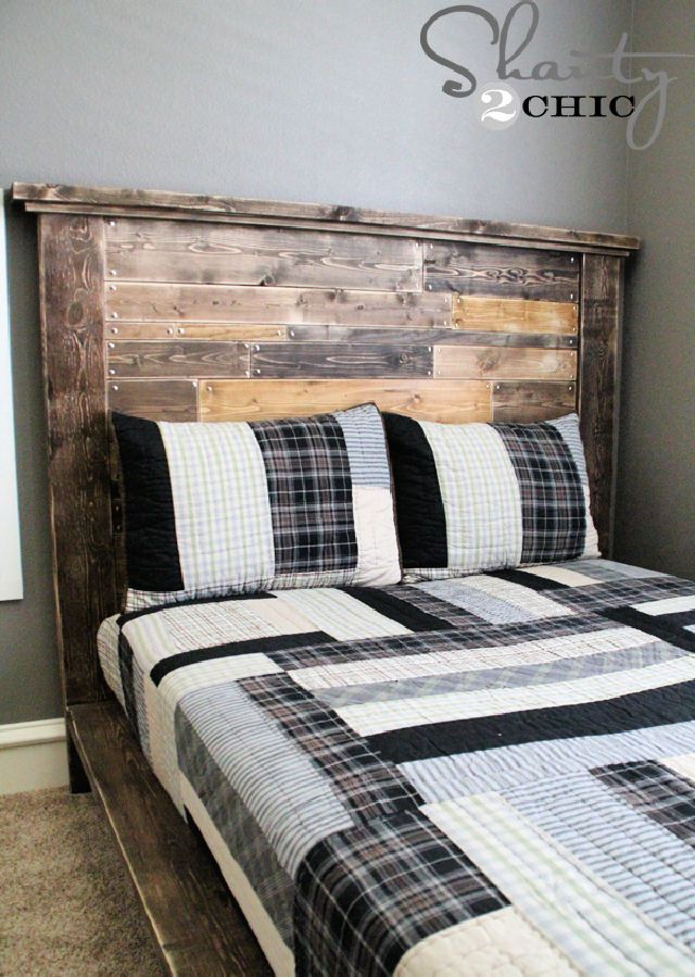 Creative Rustic Headboard With Pallet