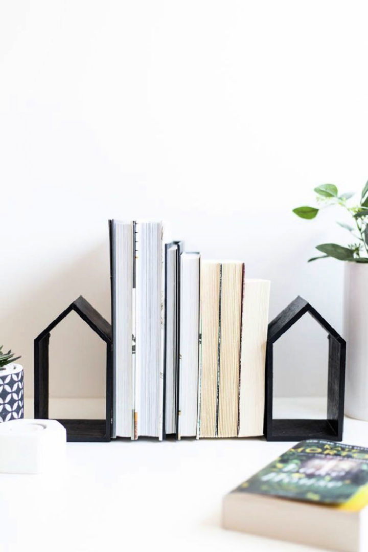 DIY Modern Wooden Bookends that Look Super Expensive but aren't!