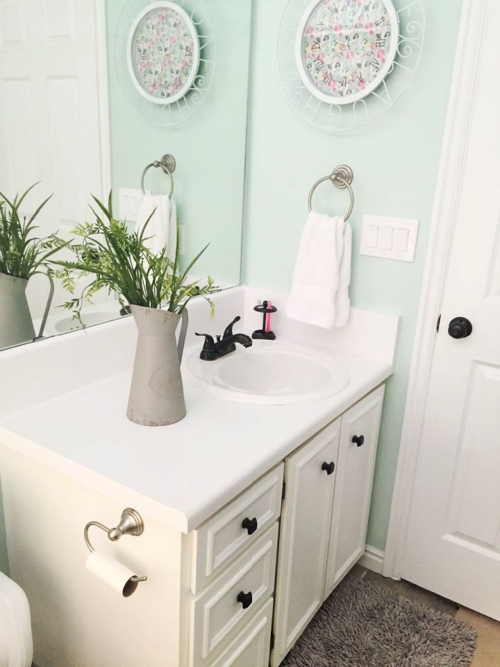 DIY Bathroom Countertop Under $30