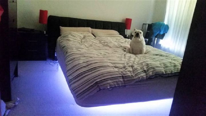 Floating Bed Frame With Led Nightlight and Bluetooth Speakers