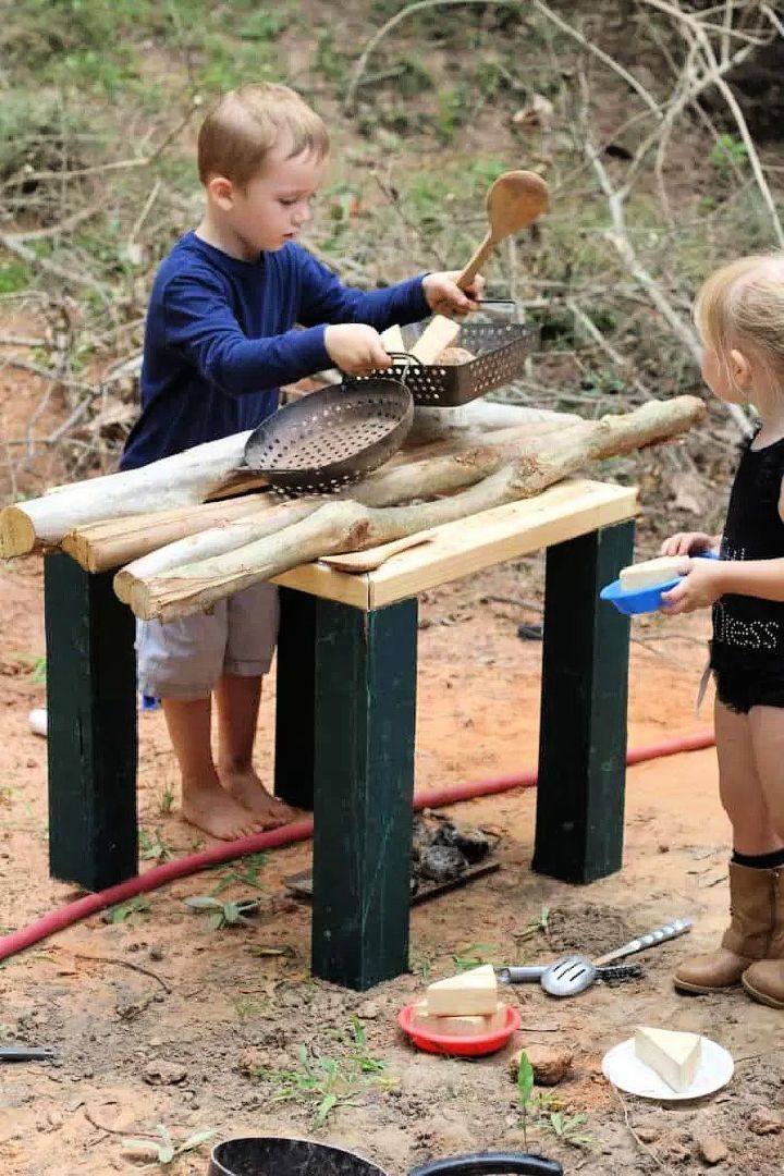 DIY Outdoor Play Kitchen Made From Junk