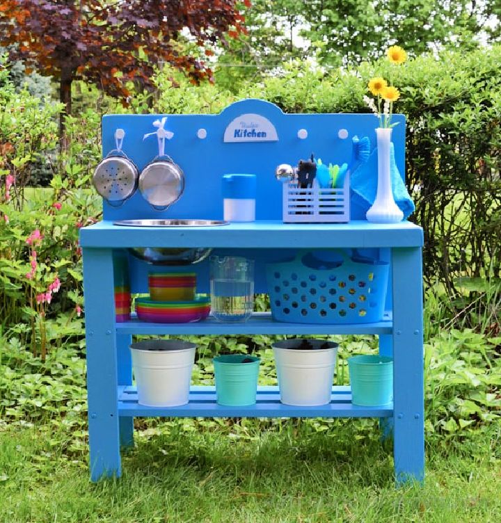 Outdoor Play Kitchen From an Old Shelf