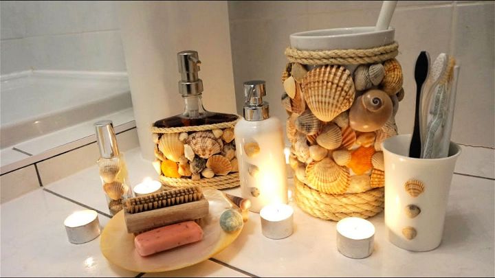 Decorate Bathroom Accessories With Sea Shells 