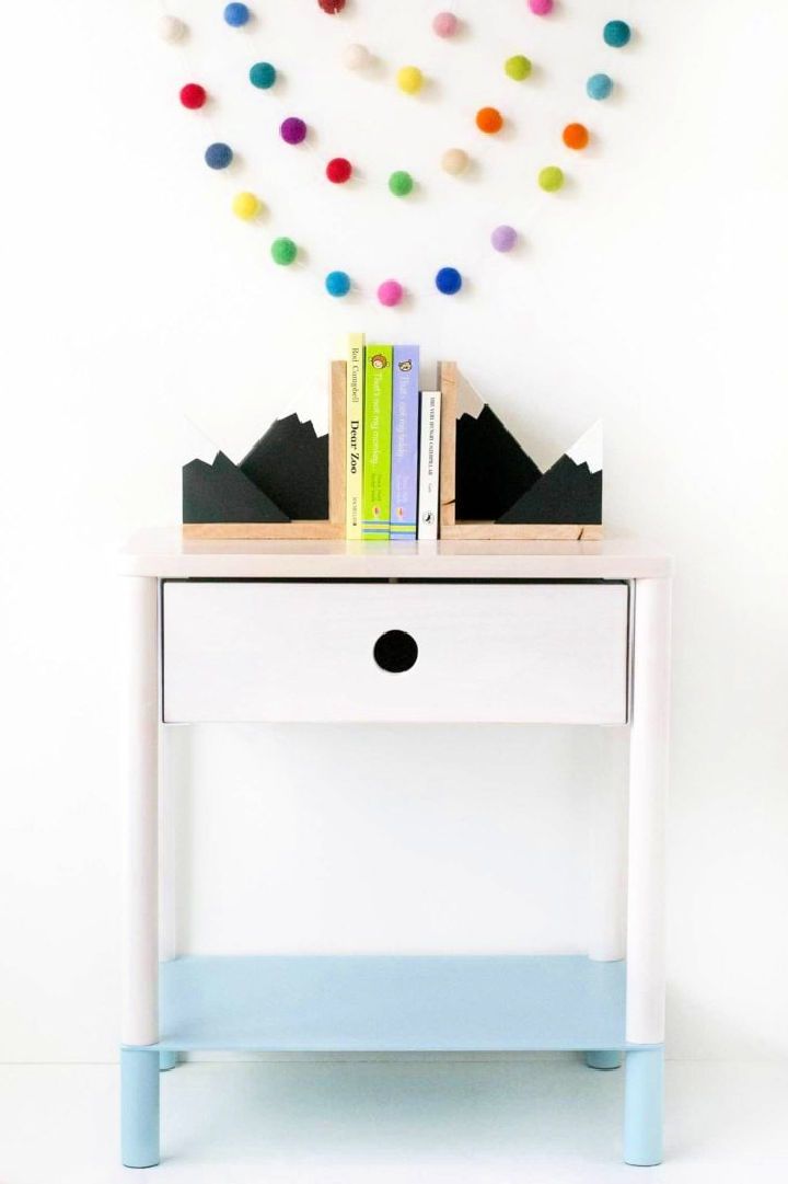 DIY Stylish Mountain Bookends