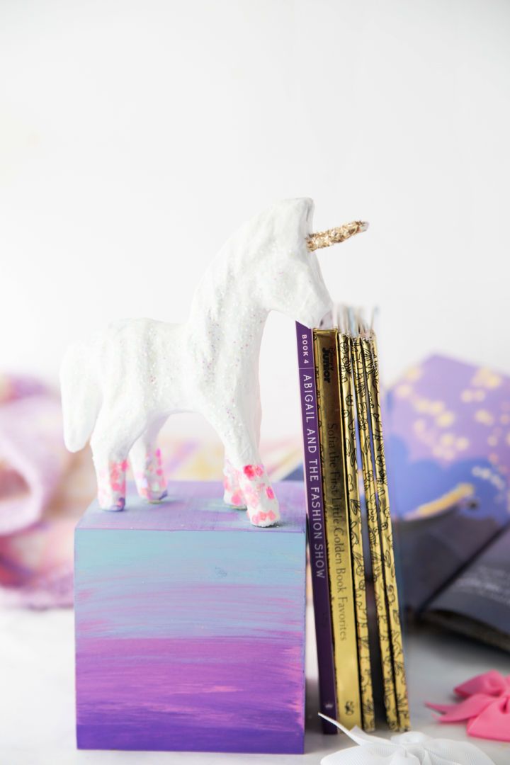 Amazing DIY Unicorn Bookend