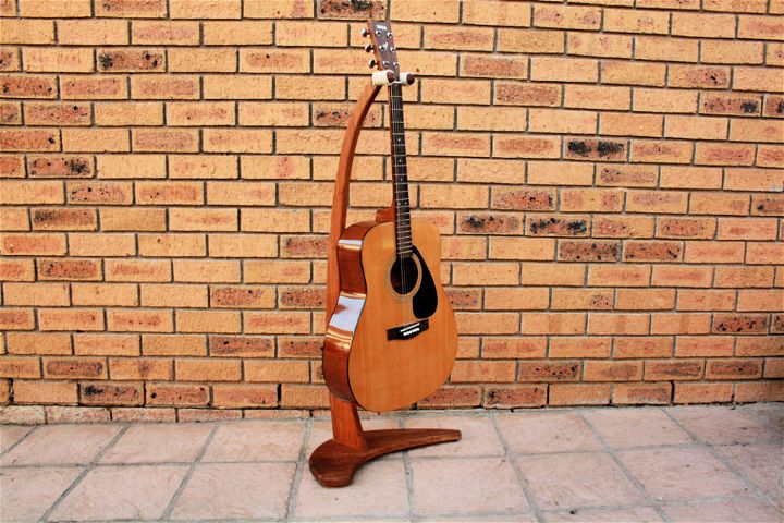 Wooden Guitar Stand Plan with Basic Power Tools
