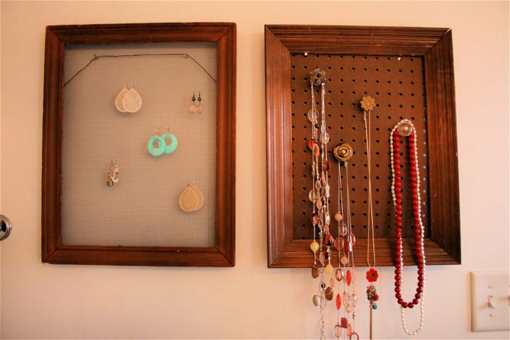 Simple and Easy Framed Earring Organizer