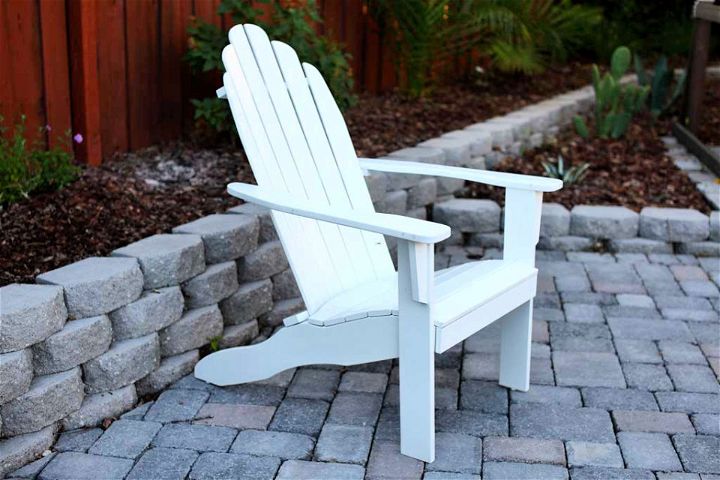 DIY Outdoor Adirondack Chair